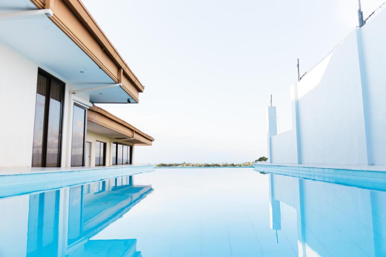 Seaview Hills Luxury Apartments & Rooms Dauis Exterior foto